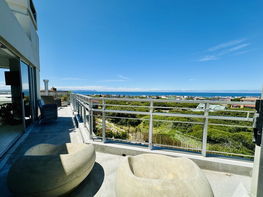 4 Bedroom Property for Sale in Vermont Western Cape